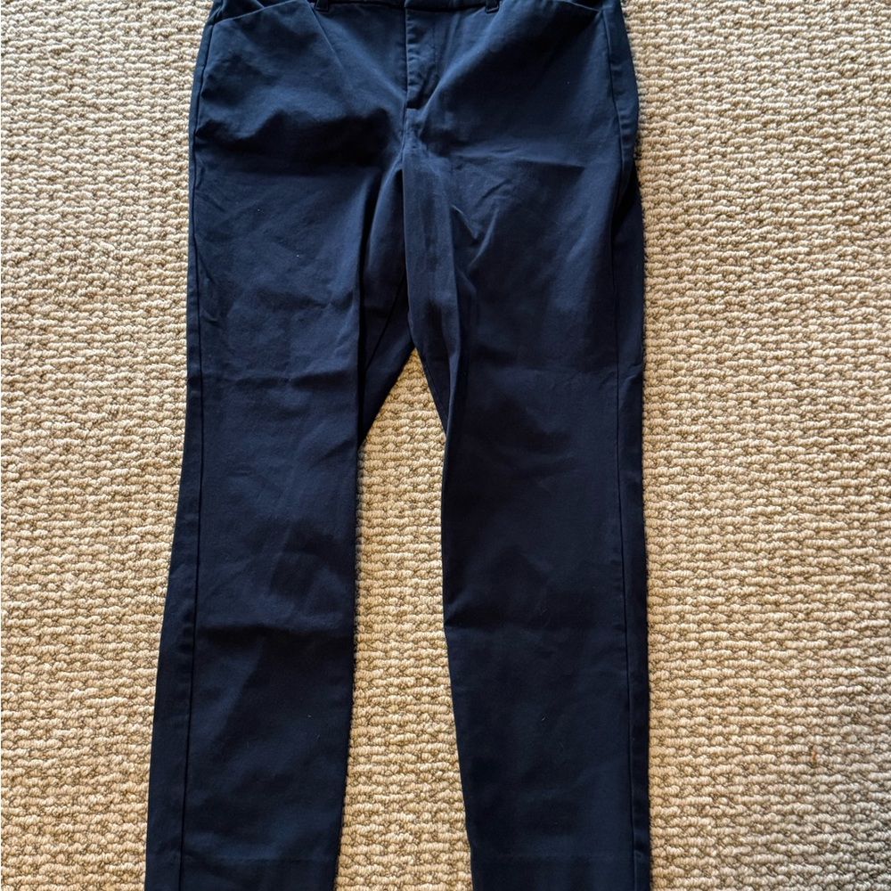 Old Navy Women's Straight Leg Black Jeans